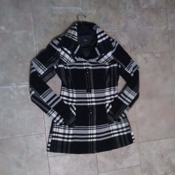 Sold! - Picture 3 of 9